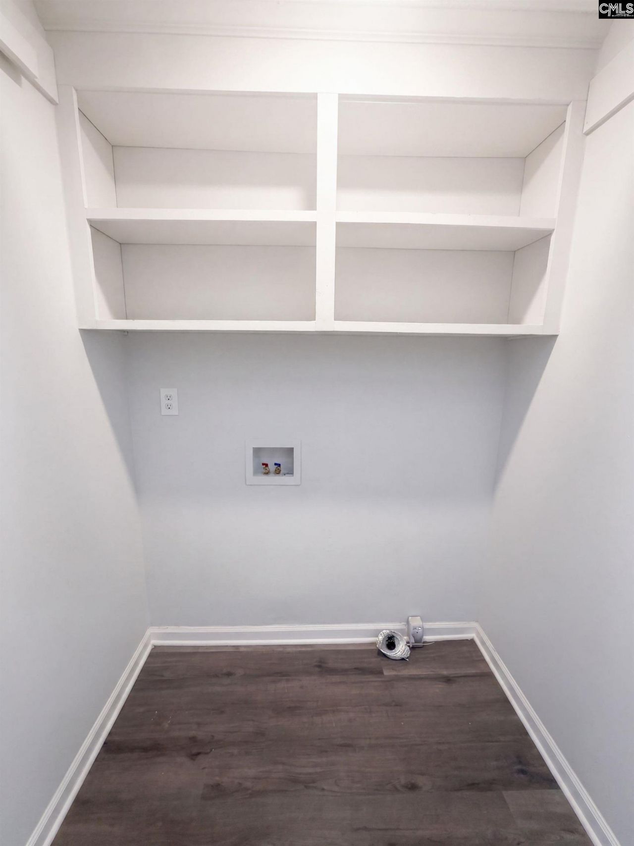 108 W Lake Drive  Photo 19