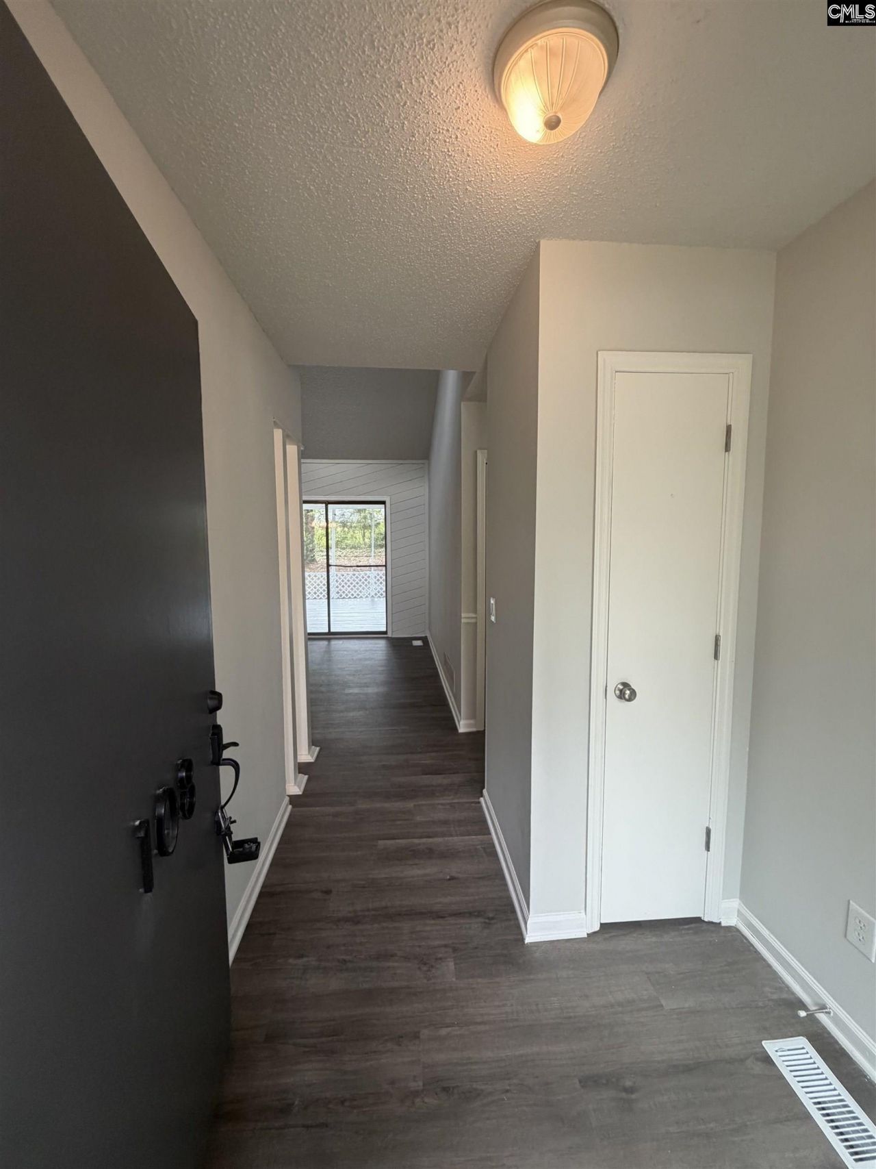 108 W Lake Drive  Photo 22