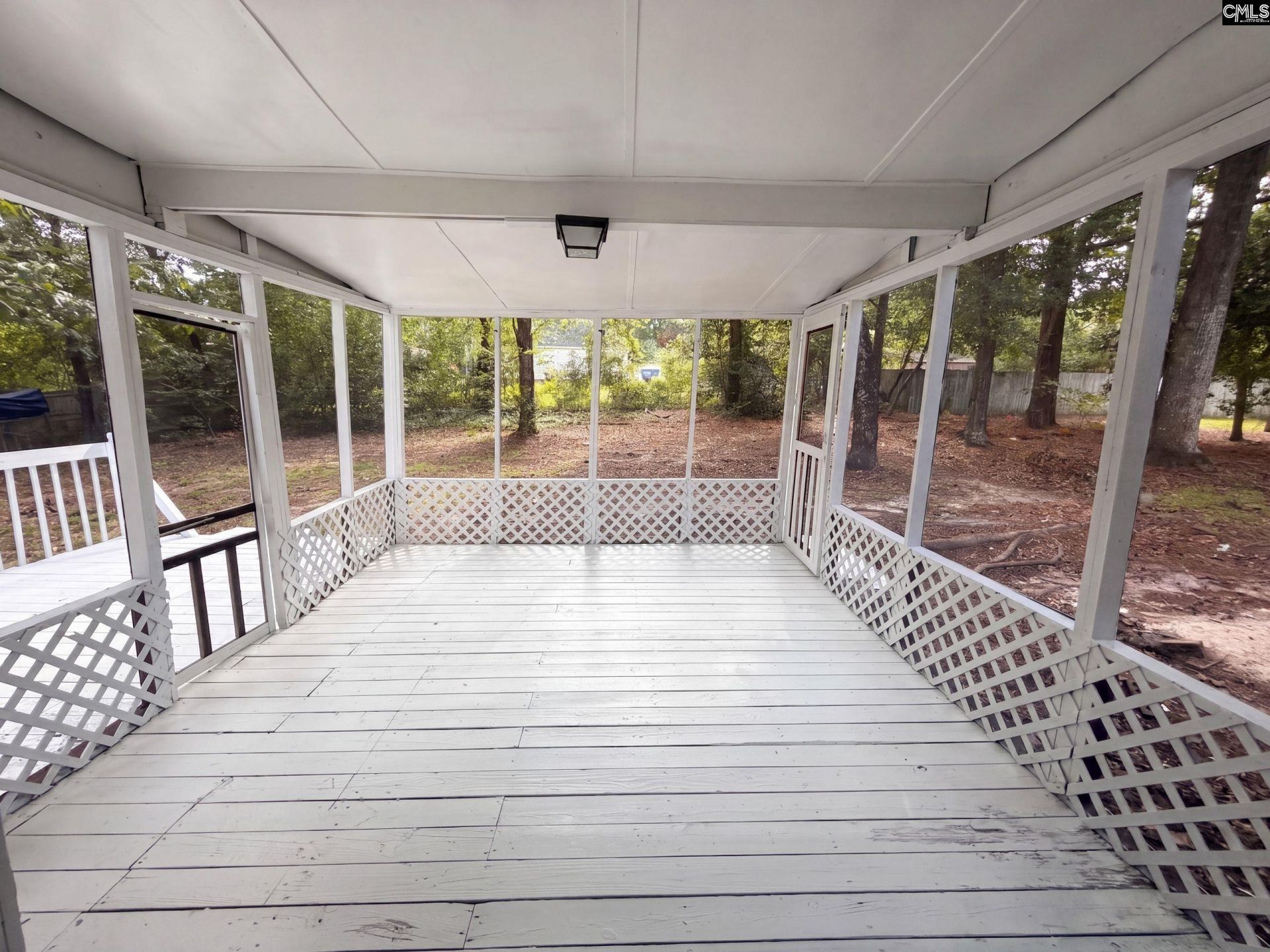 108 W Lake Drive  Photo 26