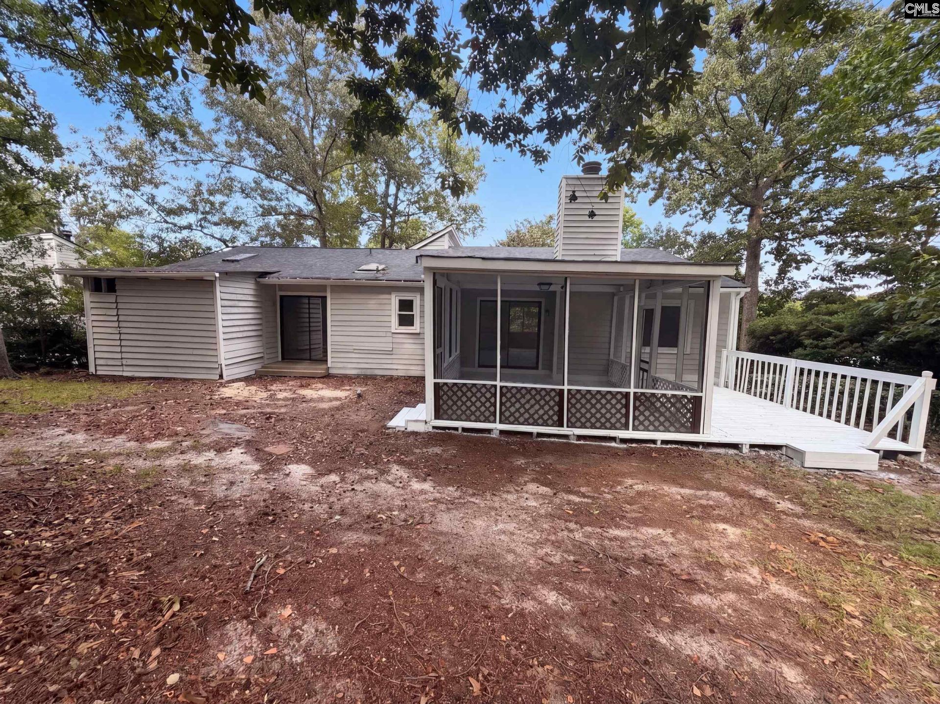 108 W Lake Drive  Photo 5