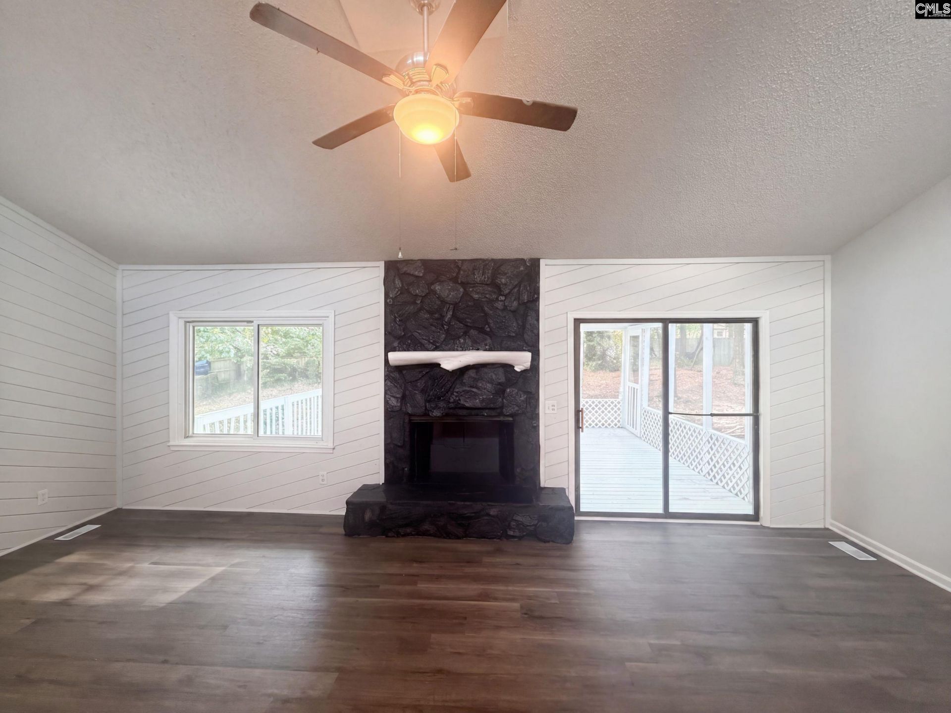 108 W Lake Drive  Photo 7