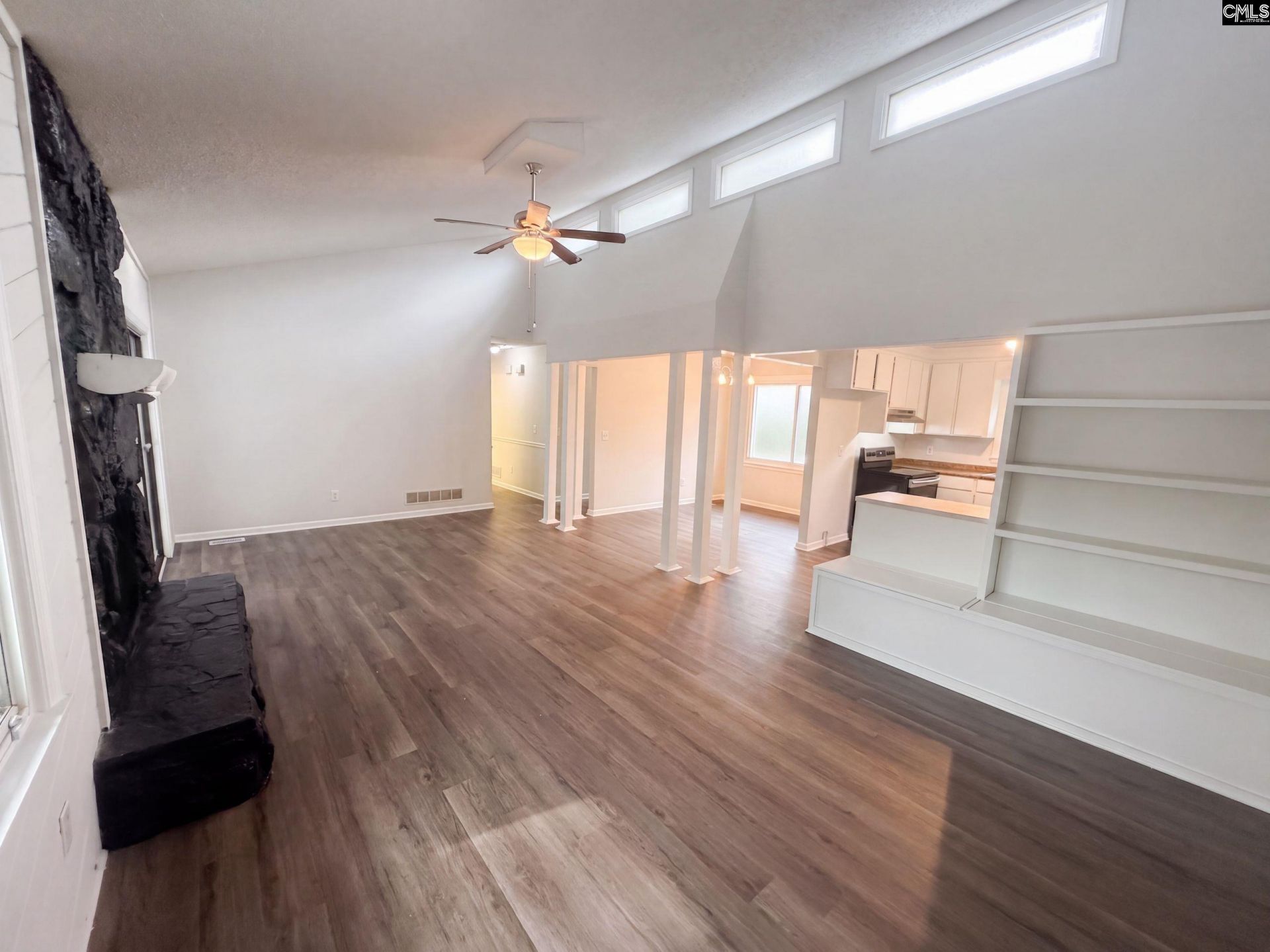 108 W Lake Drive  Photo 8