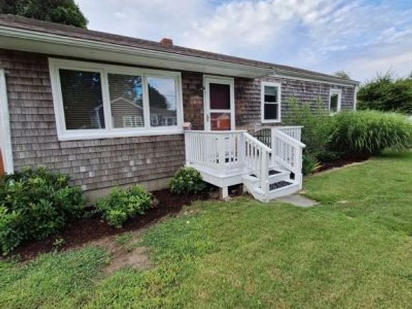 2 Upton St, Fairhaven, MA 02719