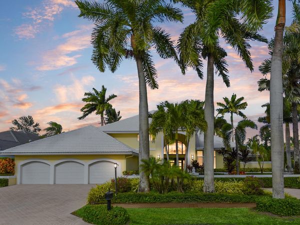 6931 Queenferry Circle, Boca Raton, FL 33496