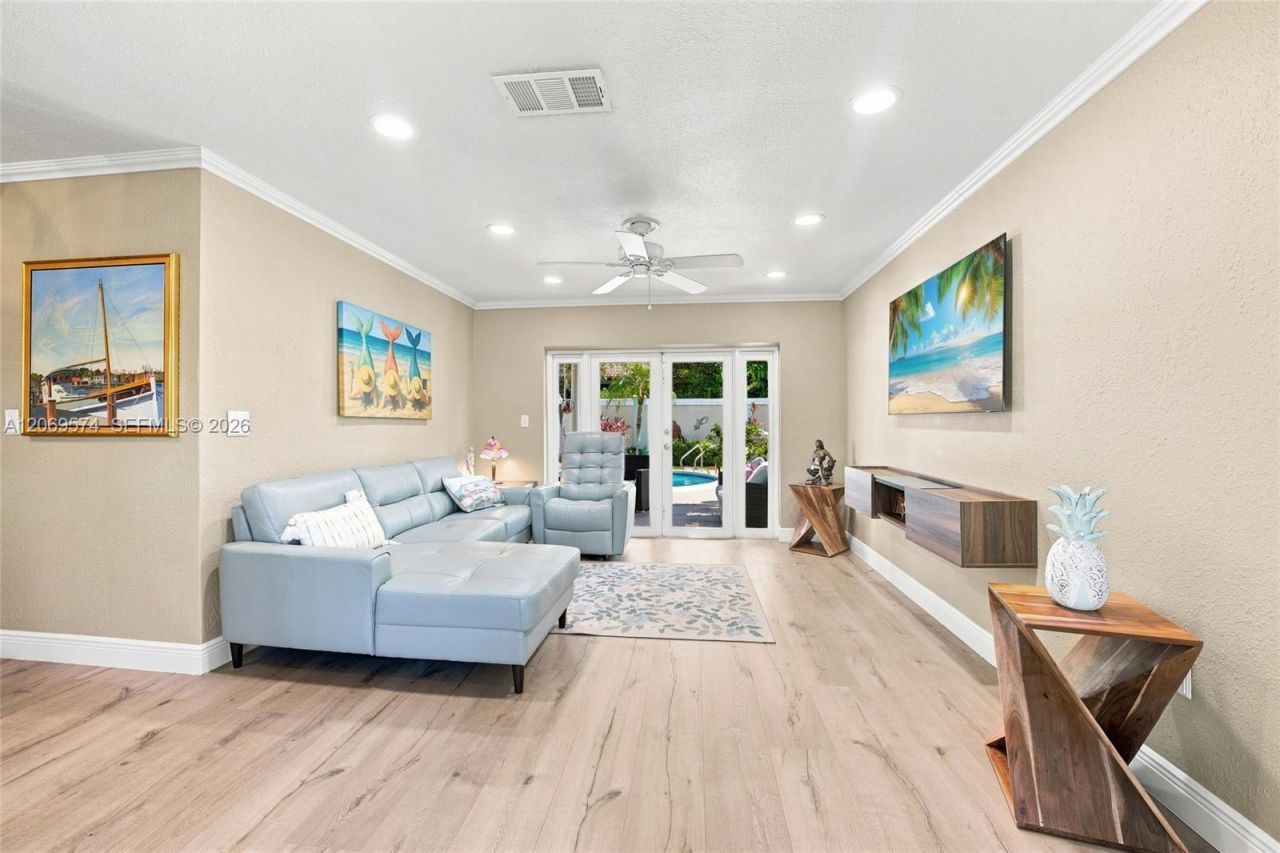 2250 NW 81st Ave , Sunrise, FL 33322 Photo
