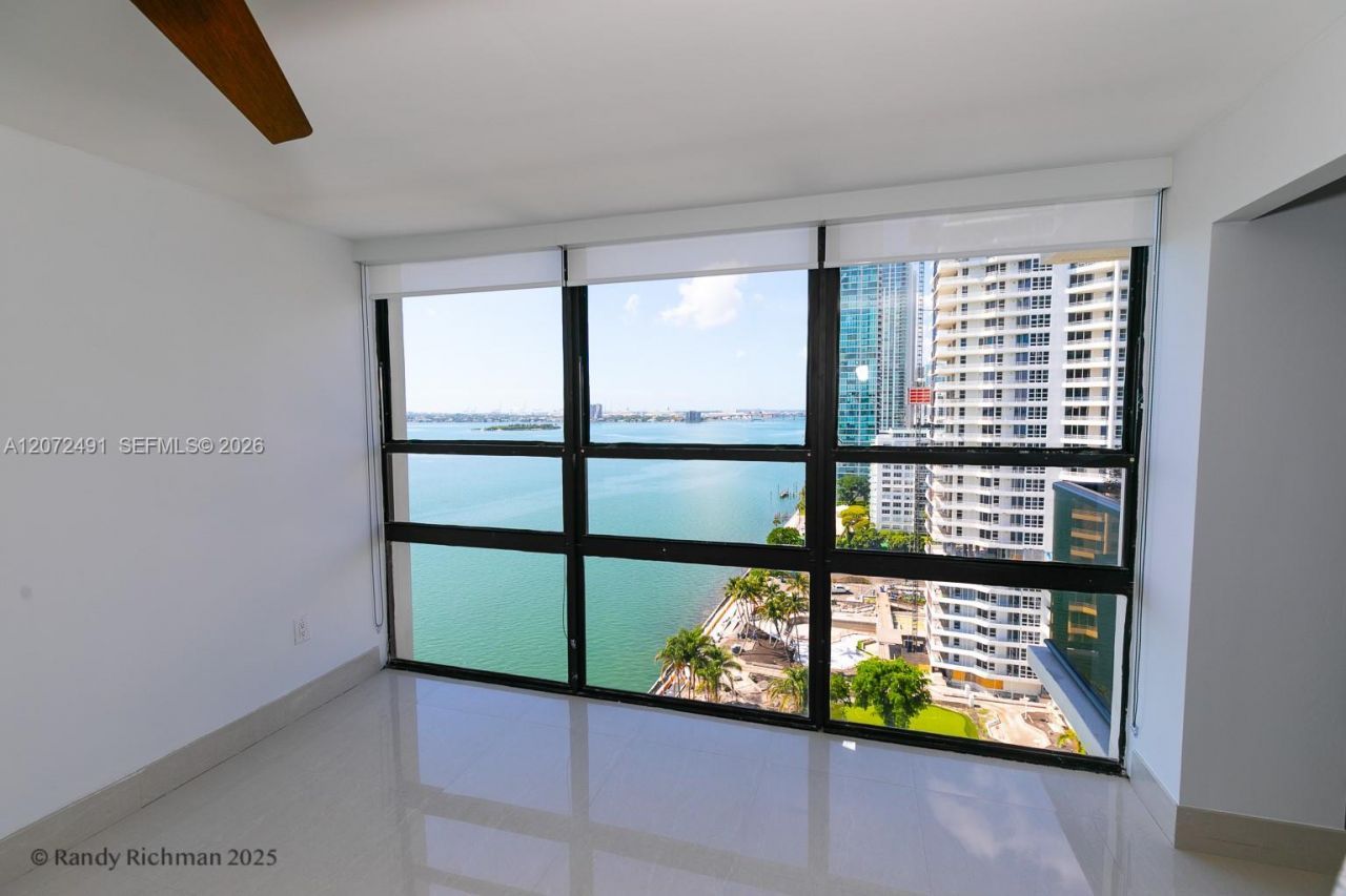 600 NE 36th St, Unit 1820, Miami, FL 33137 Photo