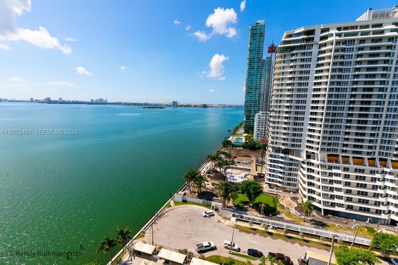 600 NE 36th St, Unit 1820, Miami, FL 33137 Photo