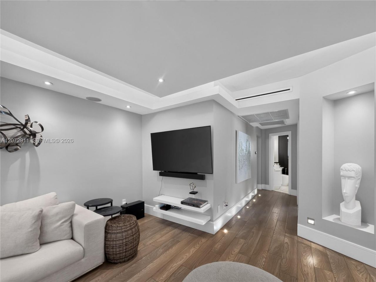 10190 Collins Ave , Unit 204, Bal Harbour, FL 33154 Photo