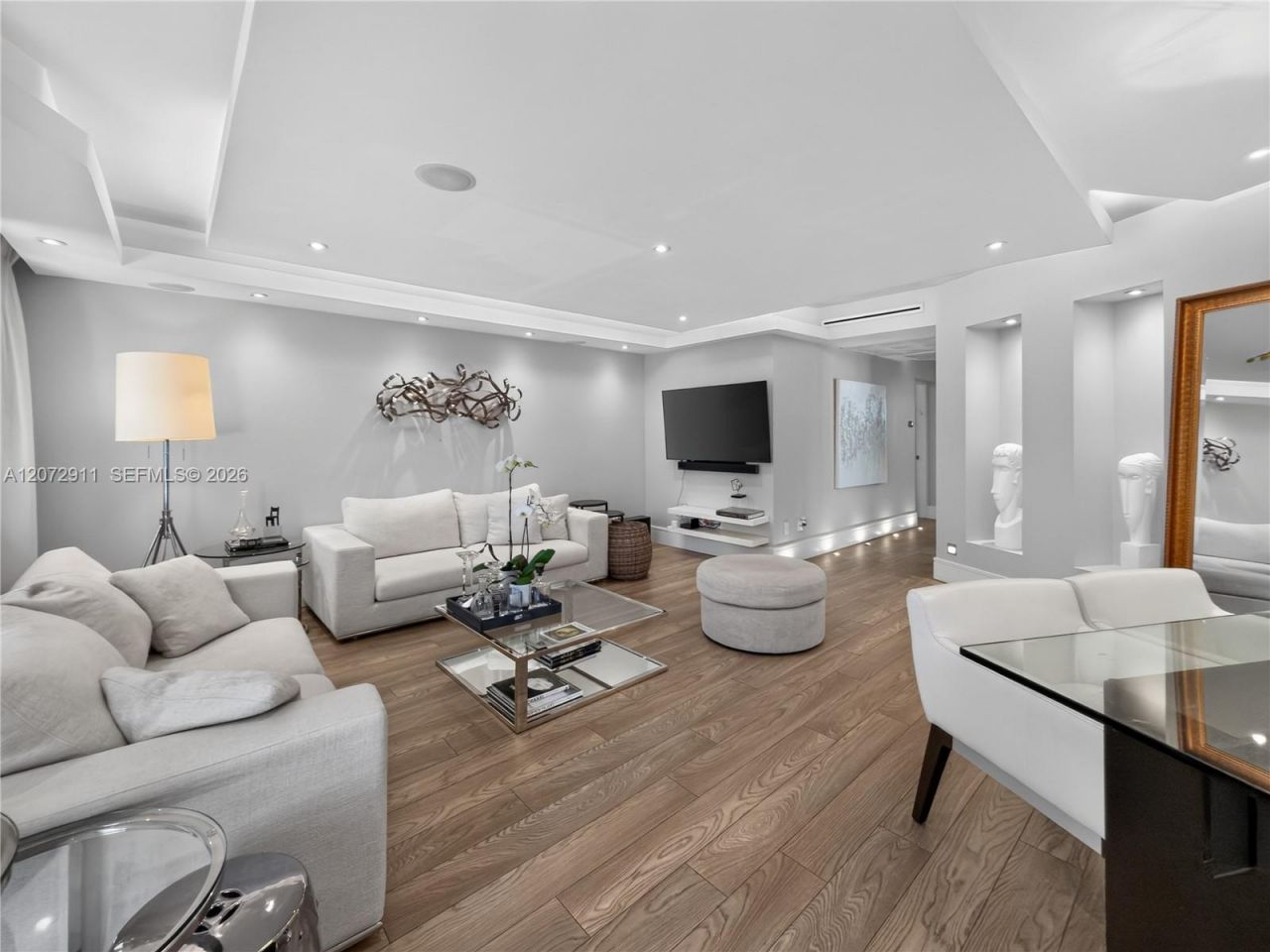 10190 Collins Ave , Unit 204, Bal Harbour, FL 33154 Photo