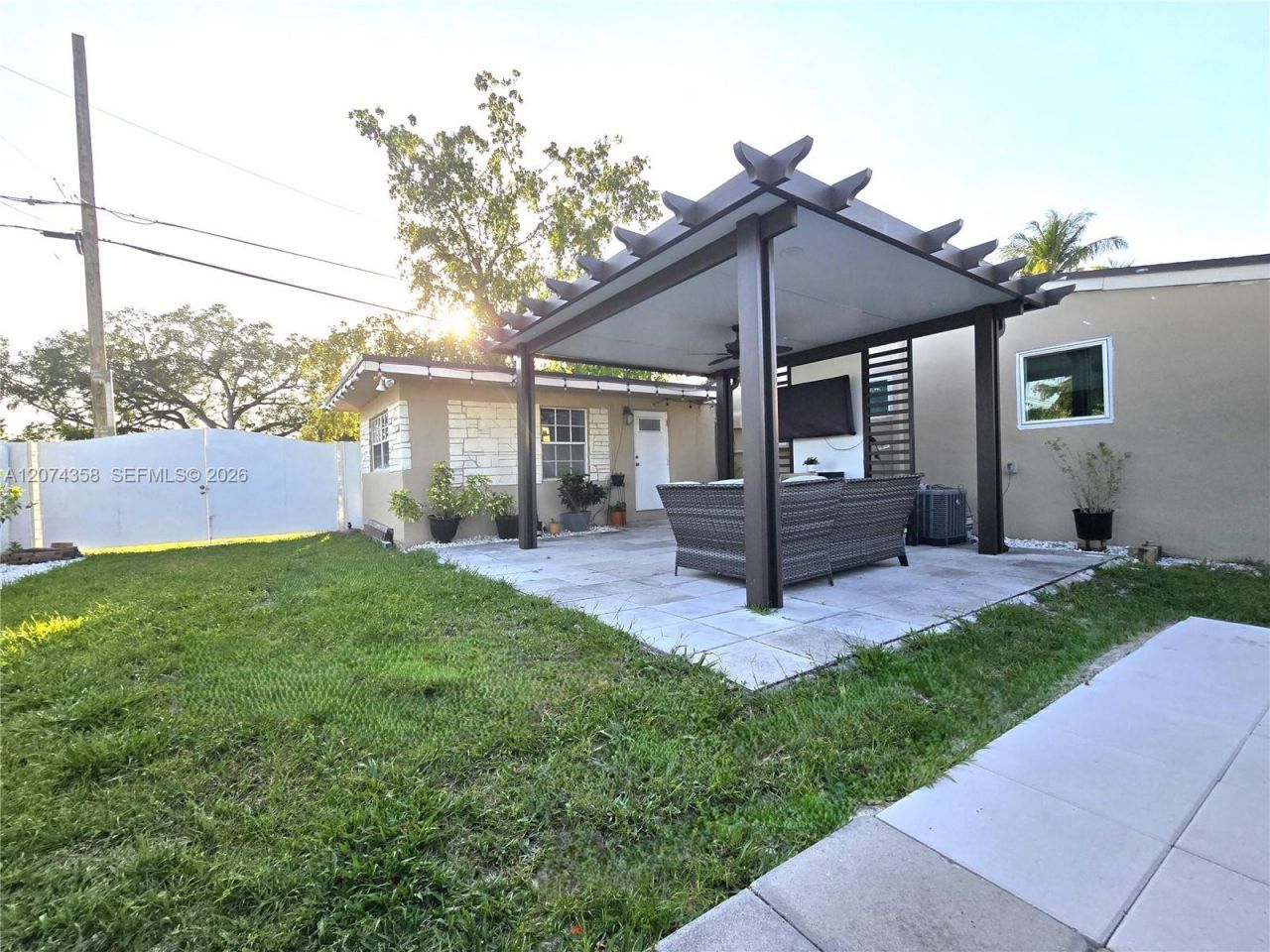6626 SW 1st Ct , Pembroke Pines, FL 33023 Photo