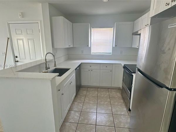 4096 N Pine Island Rd , Unit 2112, Sunrise, FL 33351