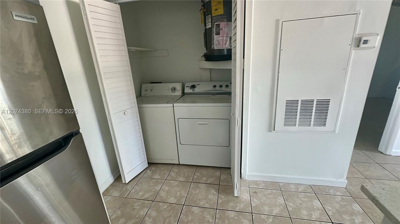 4096 N Pine Island Rd , Unit 2112, Sunrise, FL 33351 Photo