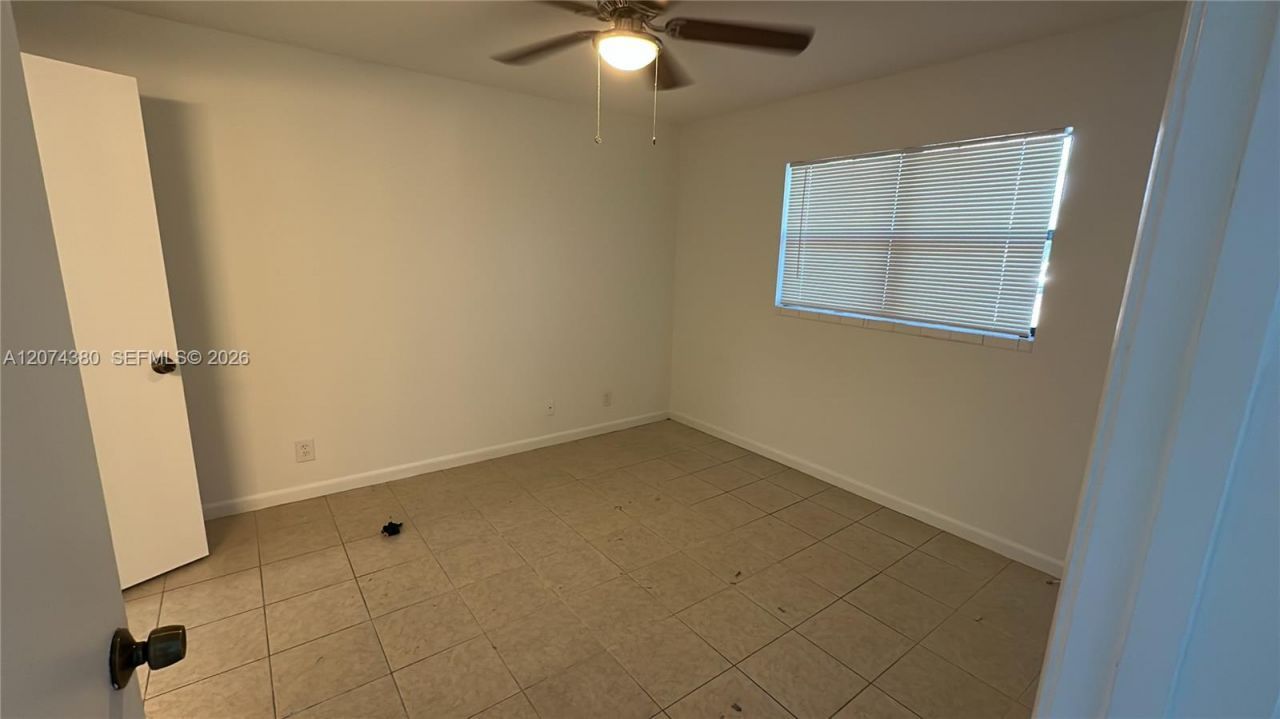 4096 N Pine Island Rd , Unit 2112, Sunrise, FL 33351 Photo