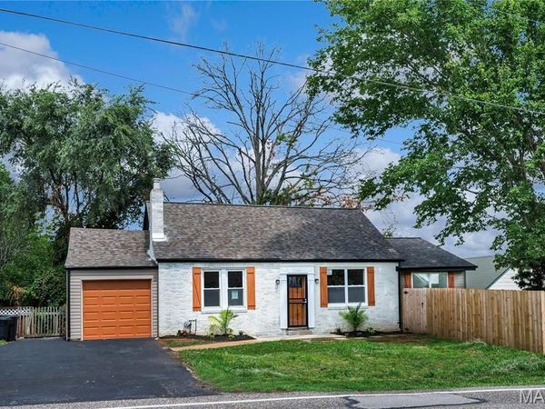 9607 Reavis Road , Affton, MO 63123