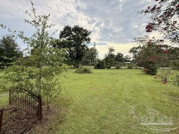 6018 Hwy 99, Molino, FL 32577