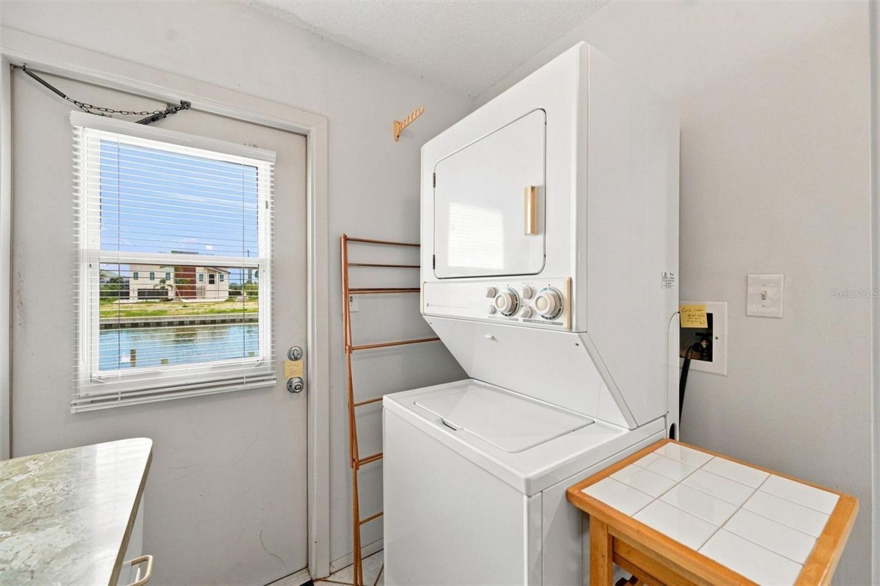 3840 Catalina Drive , Bradenton, FL 34210 Photo