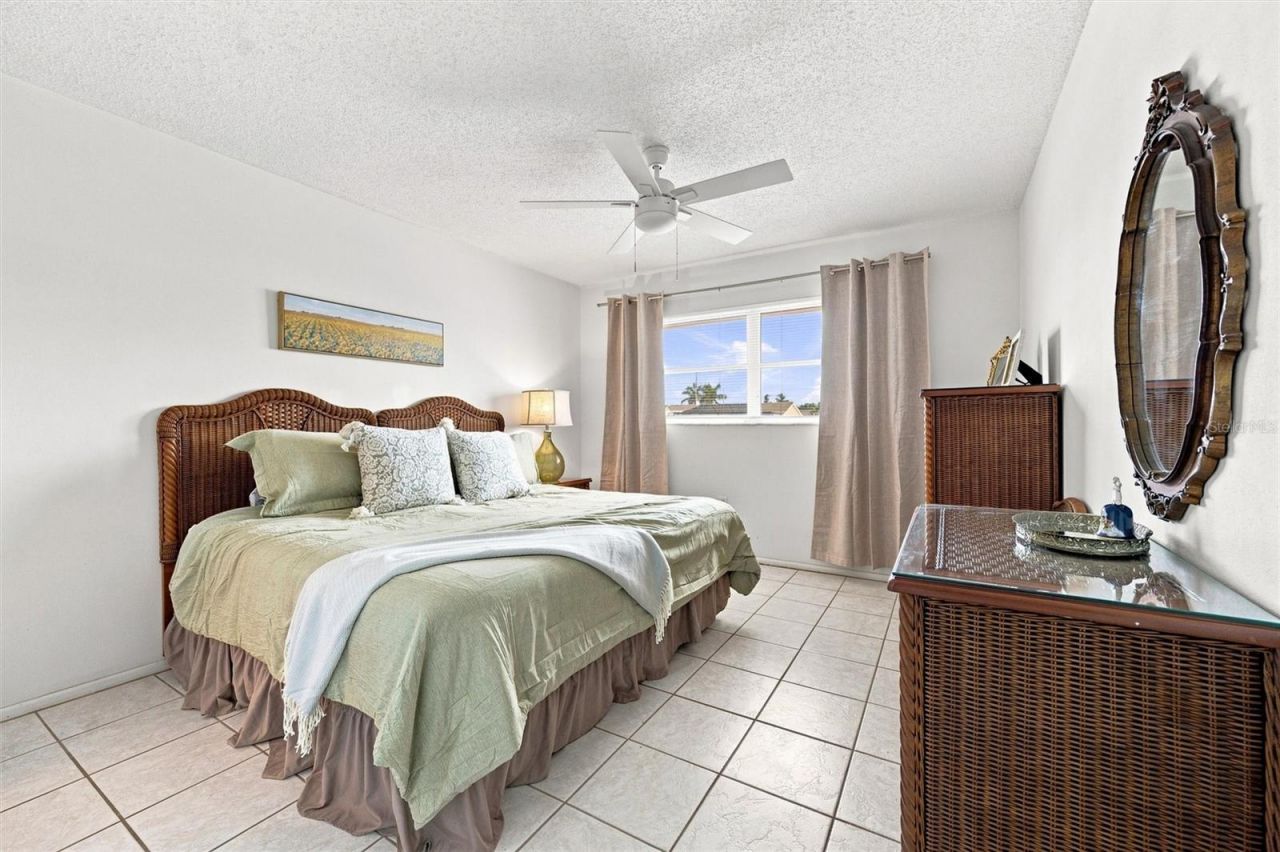 3840 Catalina Drive , Bradenton, FL 34210 Photo
