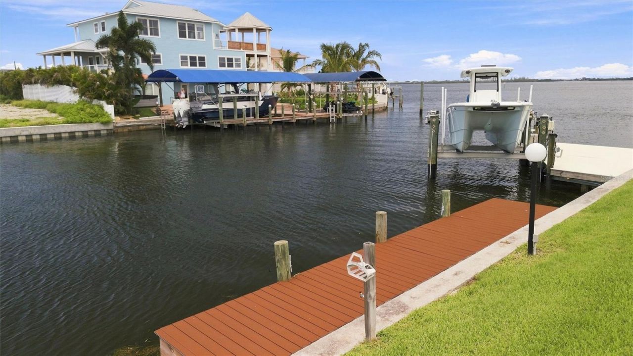 3840 Catalina Drive , Bradenton, FL 34210 Photo