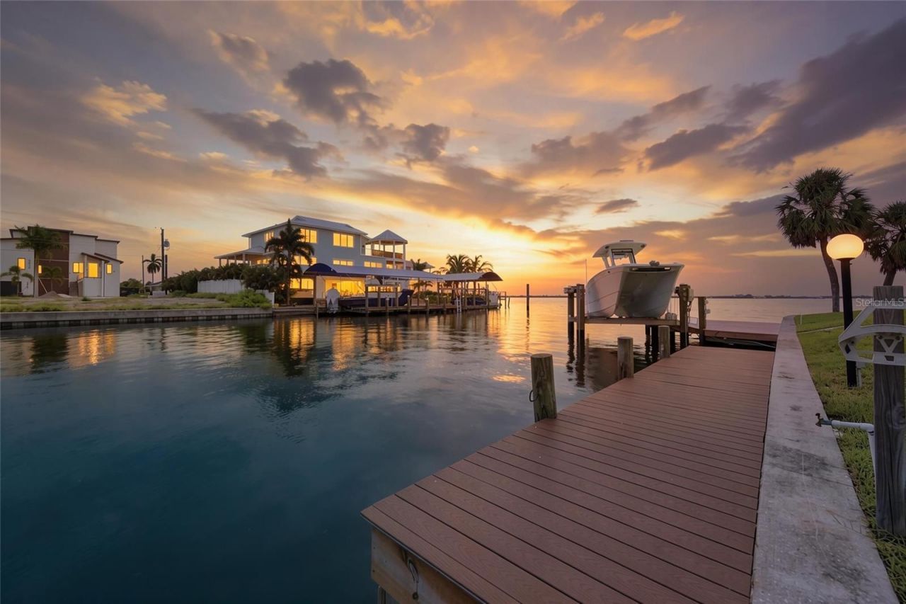 3840 Catalina Drive , Bradenton, FL 34210 Photo