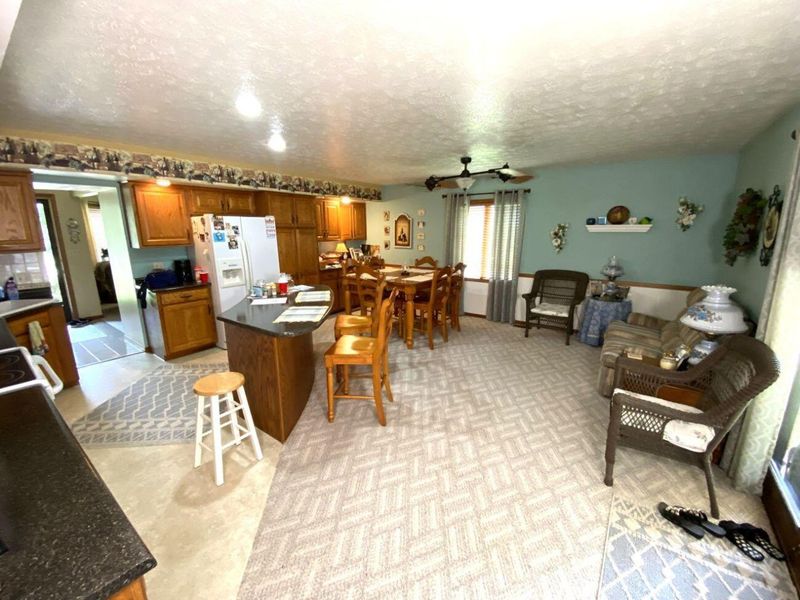 310 Woodview Drive, Bellefontaine, OH 43311 Photo 9