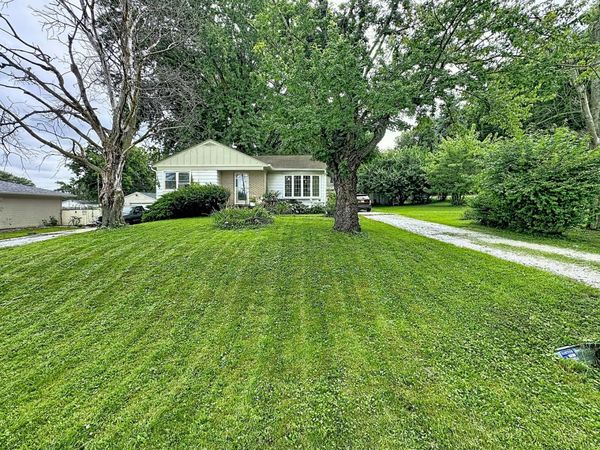 245 Mansur Avenue , Carbon Cliff, IL 61239