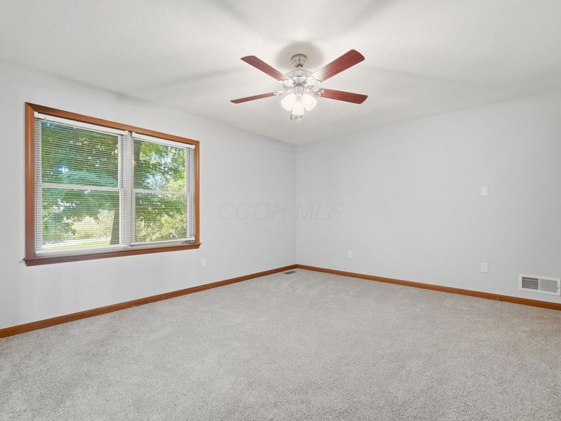 11639 Fosdyke Road, Utica, OH 43080 Photo 24