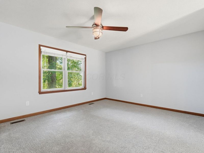 11639 Fosdyke Road, Utica, OH 43080 Photo 8