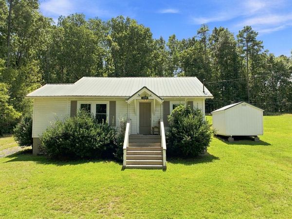 244 Pleasant Valley Road SE, Silver Creek, GA 30173