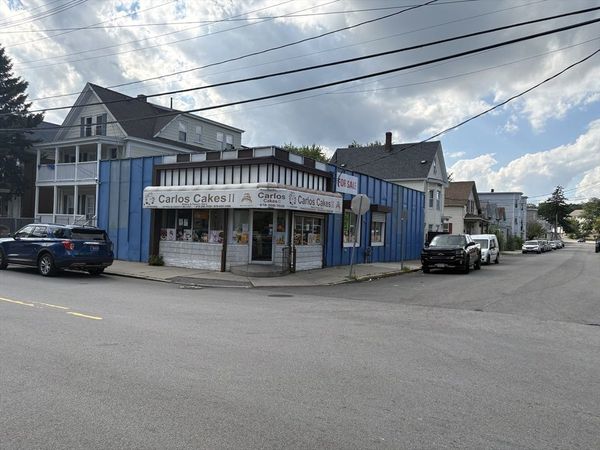 139 Water St, Lawrence, MA 01841