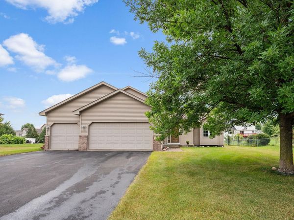 6194 Karmen Avenue NE, Albertville, MN 55301