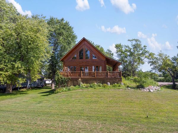 5962 County Road 7 SW, Howard Lake, MN 55349