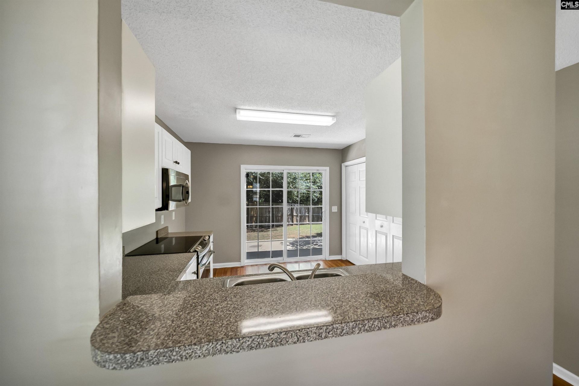 135 Merowey Court Photo 11