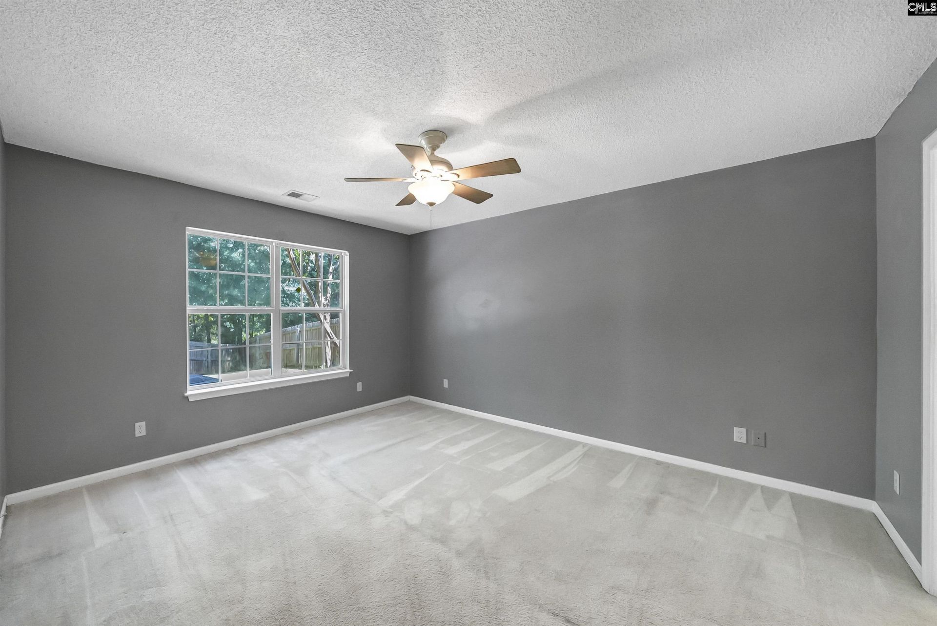 135 Merowey Court Photo 12