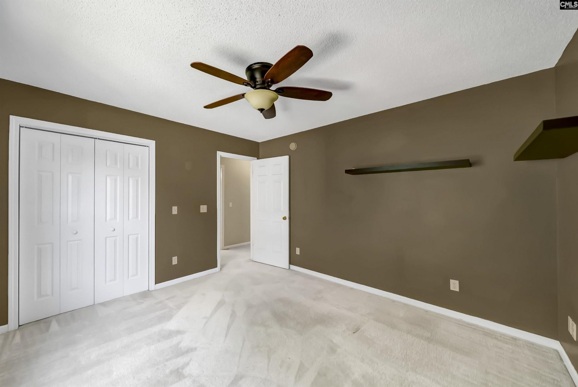135 Merowey Court Photo 17
