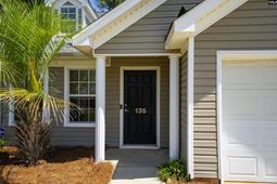 135 Merowey Court photo 4