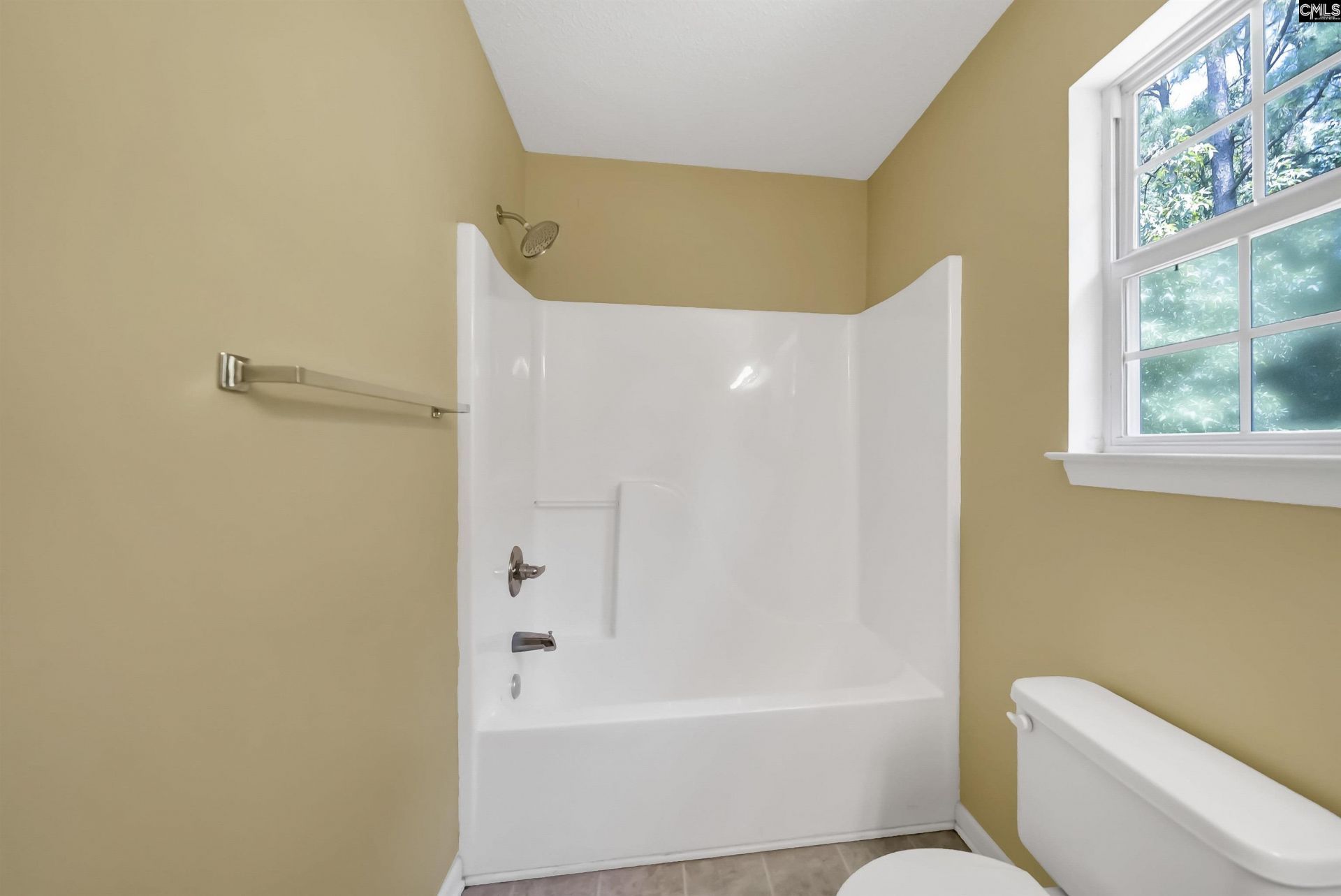 135 Merowey Court Photo 21