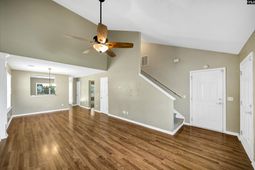 135 Merowey Court photo 4