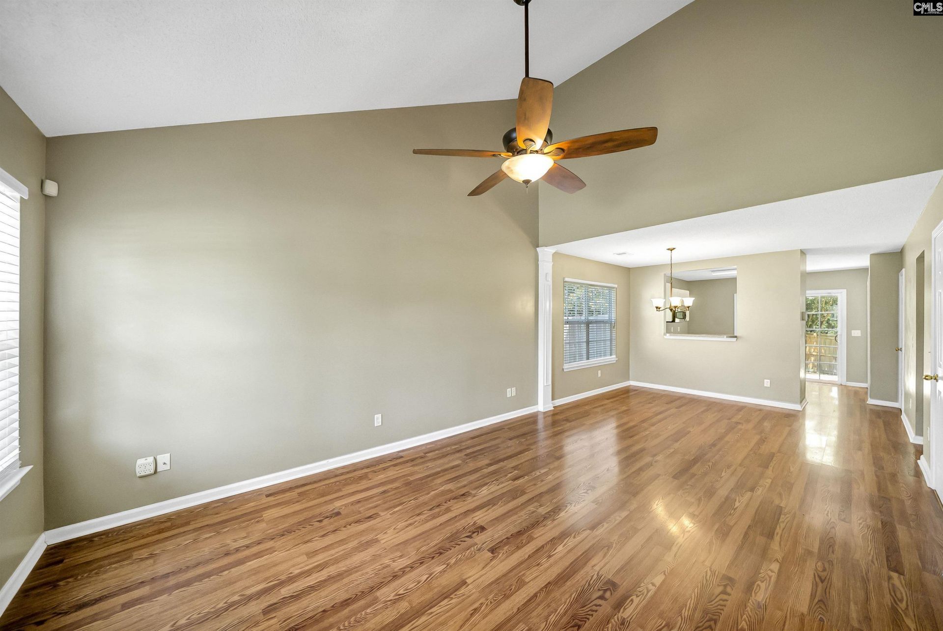 135 Merowey Court Photo 4