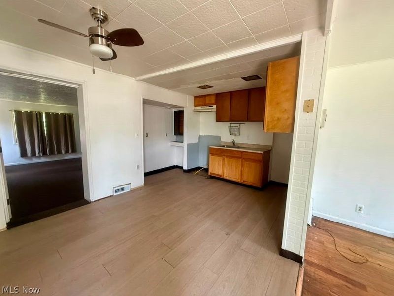 24801 Fisher Road, Euclid, OH 44117 Photo 6