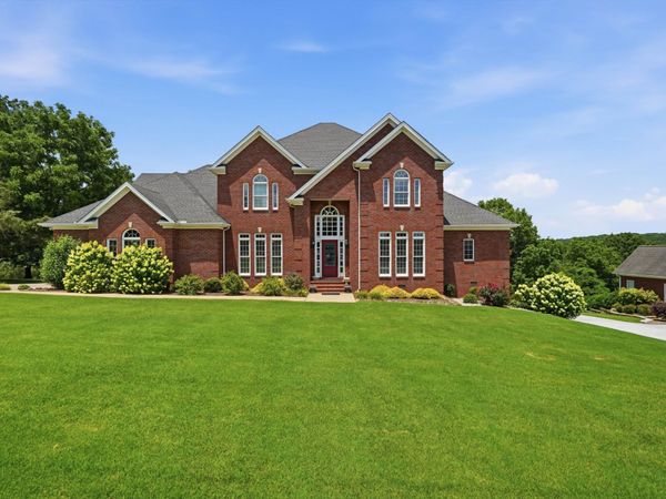 848 Fairway Dr , Fayetteville, TN 37334