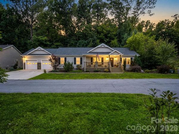 101 Plato Place , Etowah, NC 28729