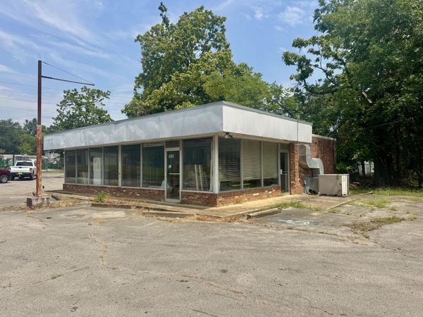1610 N Polk St., Corinth, MS 38834