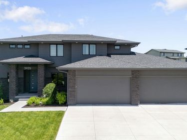 3935 S 208 Street, Elkhorn, NE 68022