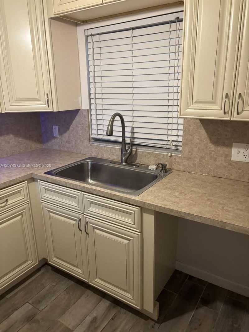 9471 Evergreen Pl, Unit 106, Davie, FL 33324 Photo