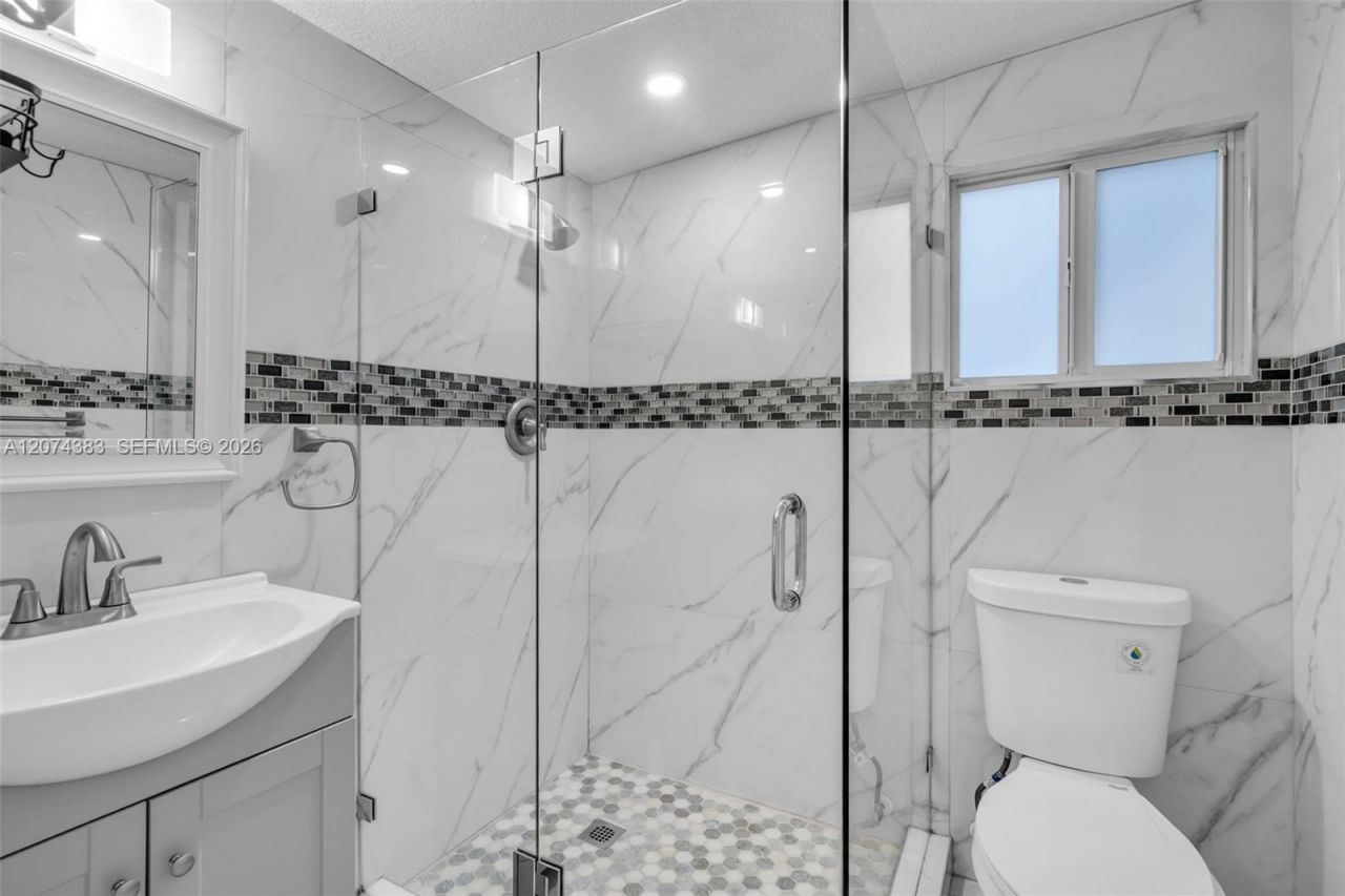 330 NW 82nd Ter , Miami, FL 33150 Photo