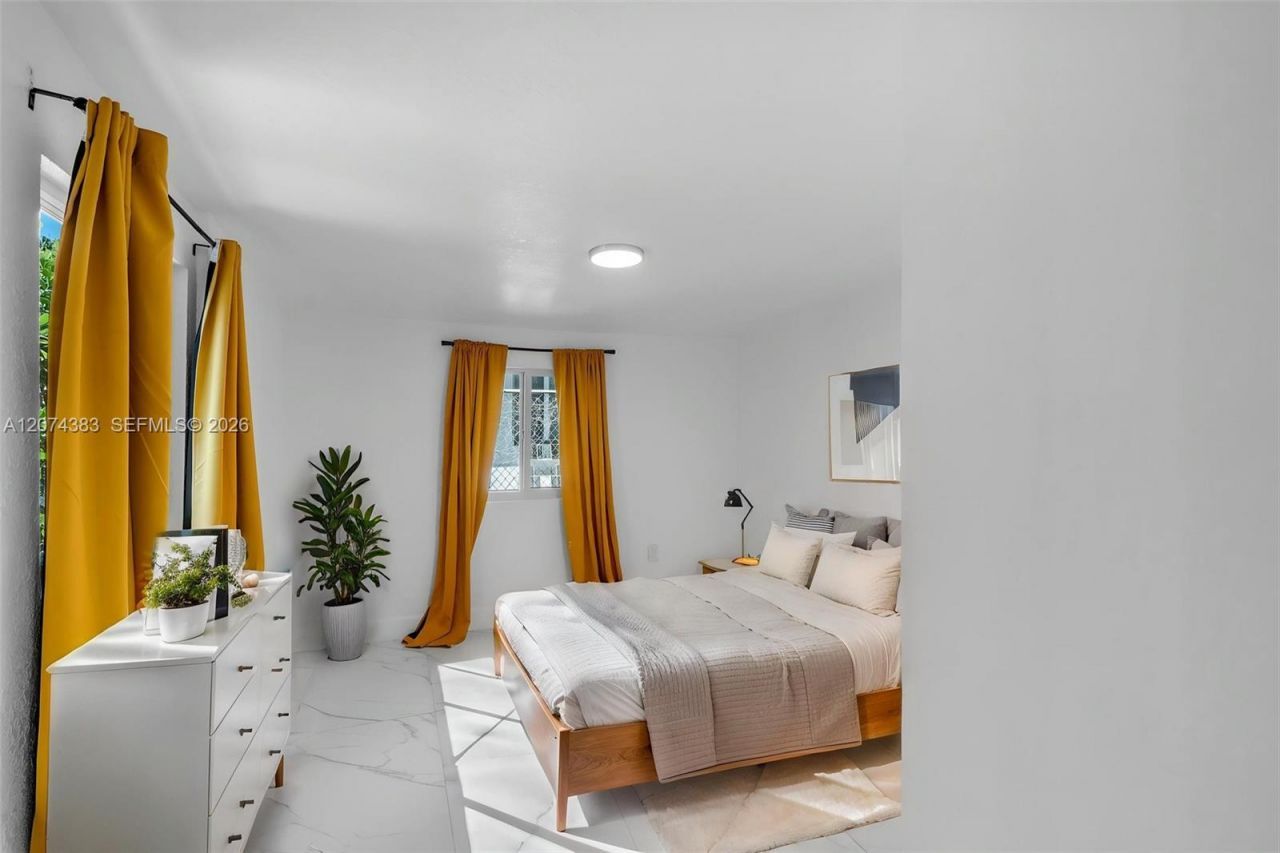 330 NW 82nd Ter , Miami, FL 33150 Photo