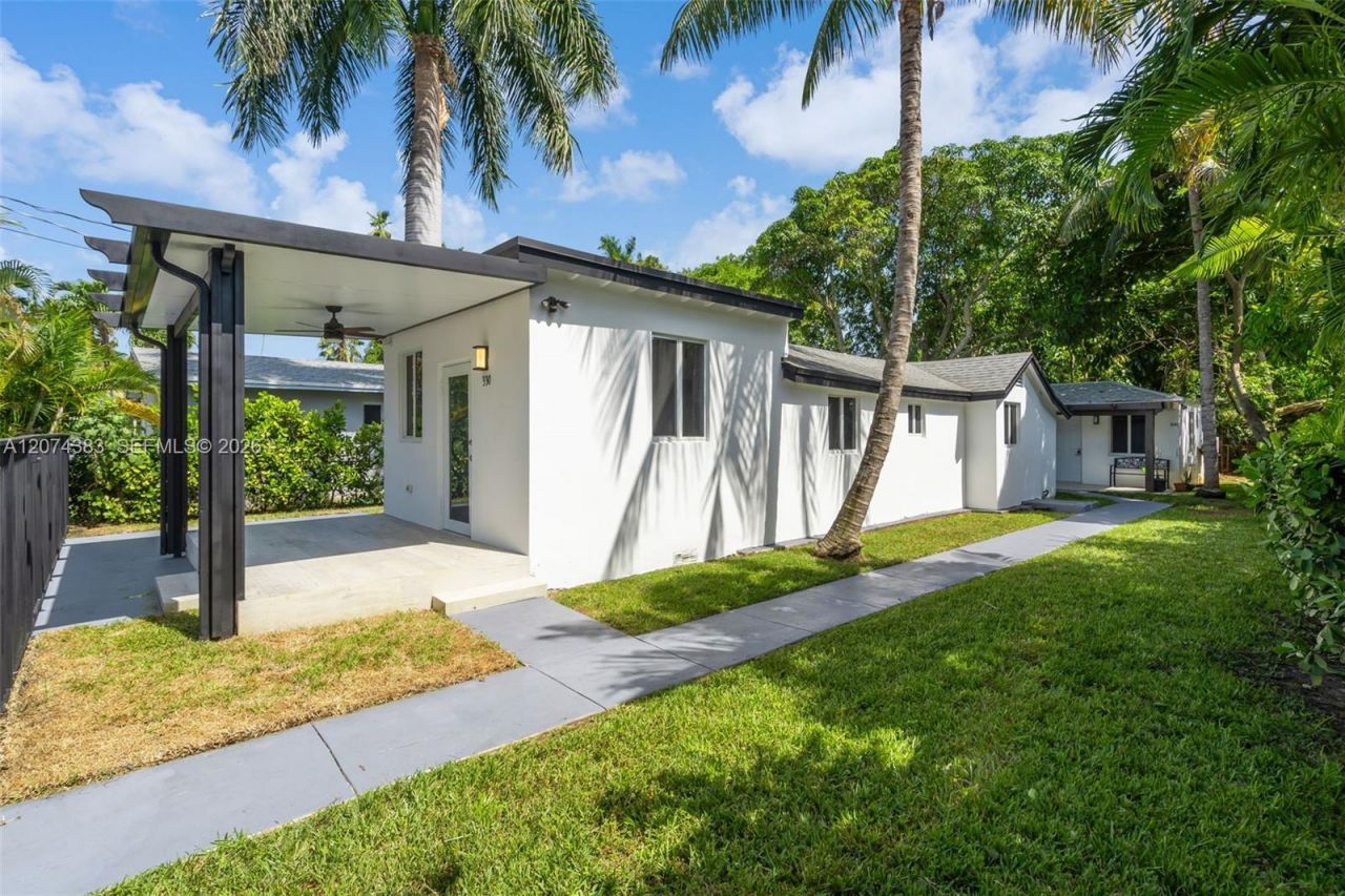 330 NW 82nd Ter , Miami, FL 33150 Photo