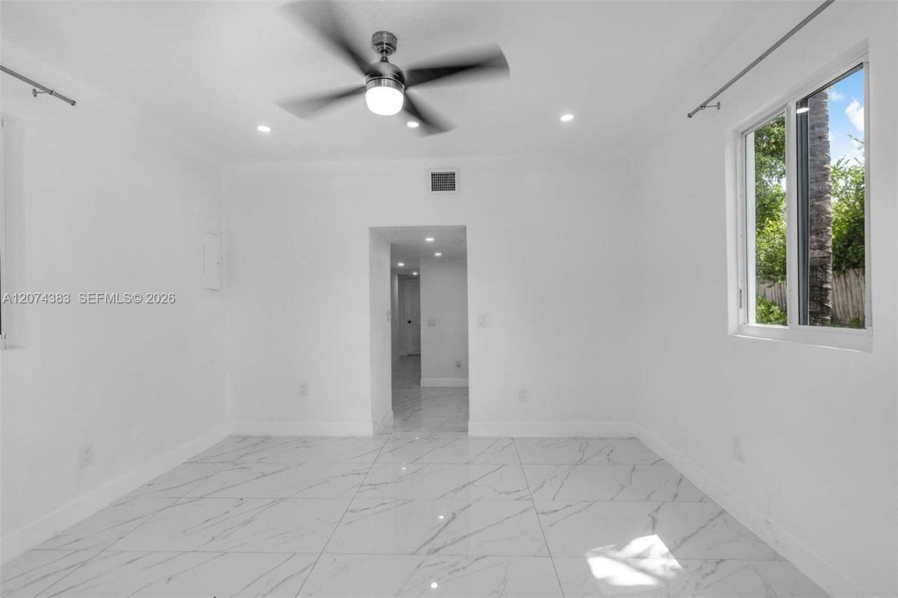 330 NW 82nd Ter , Miami, FL 33150 Photo