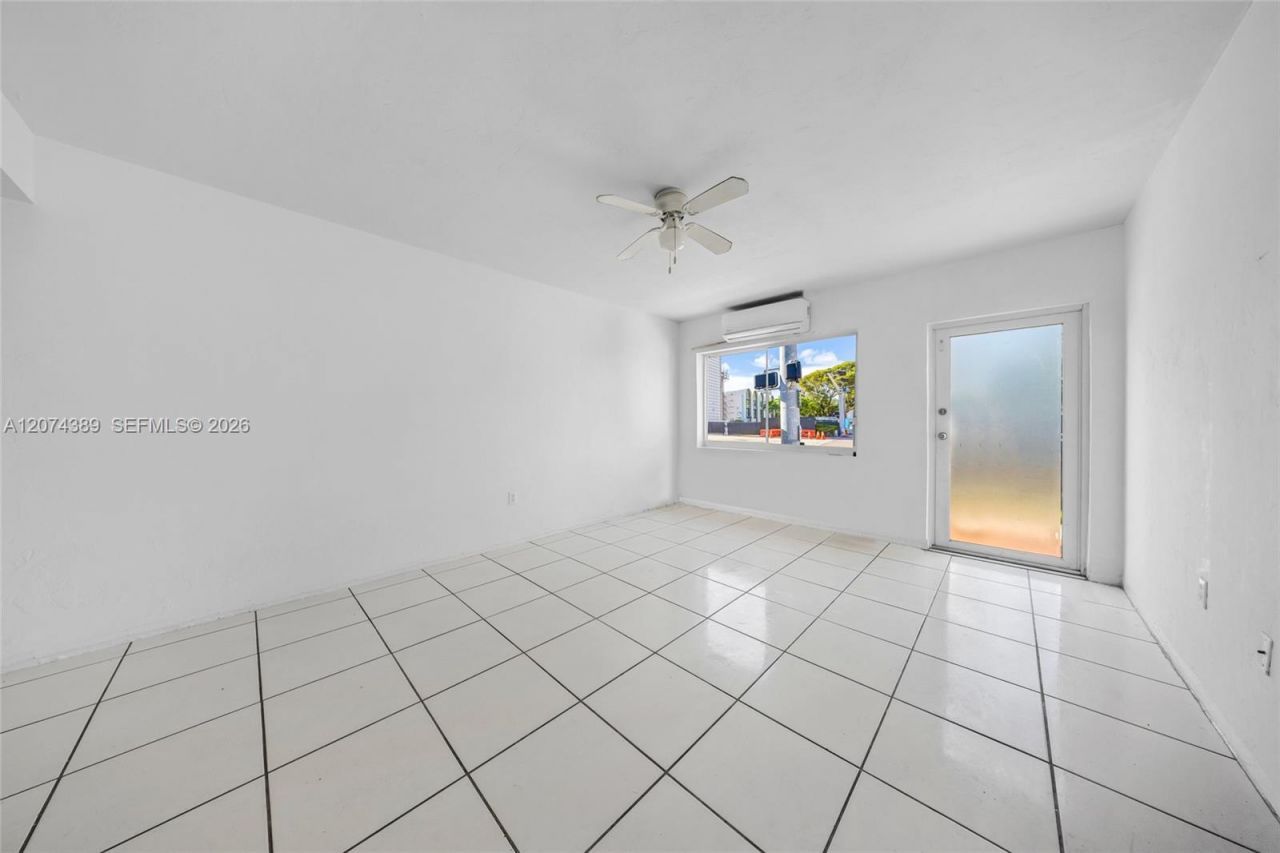 625 75th St , Miami Beach, FL 33141 Photo