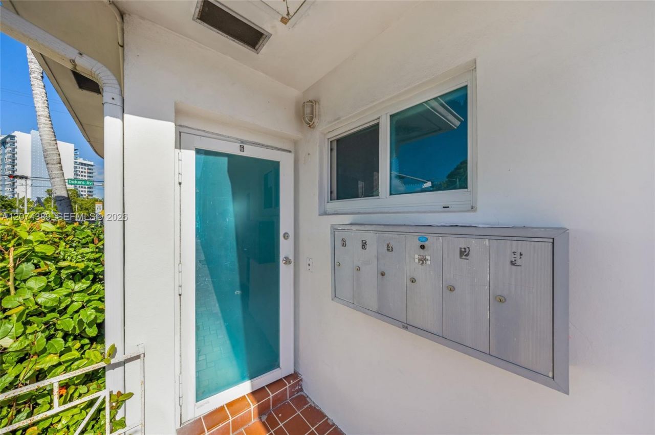 625 75th St , Miami Beach, FL 33141 Photo